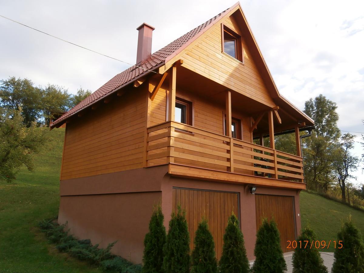 Zrubovy Dom Silvia Villa Trstene Exterior photo