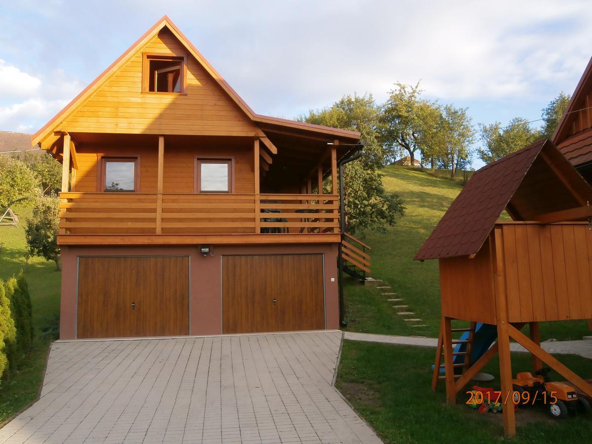 Zrubovy Dom Silvia Villa Trstene Exterior photo